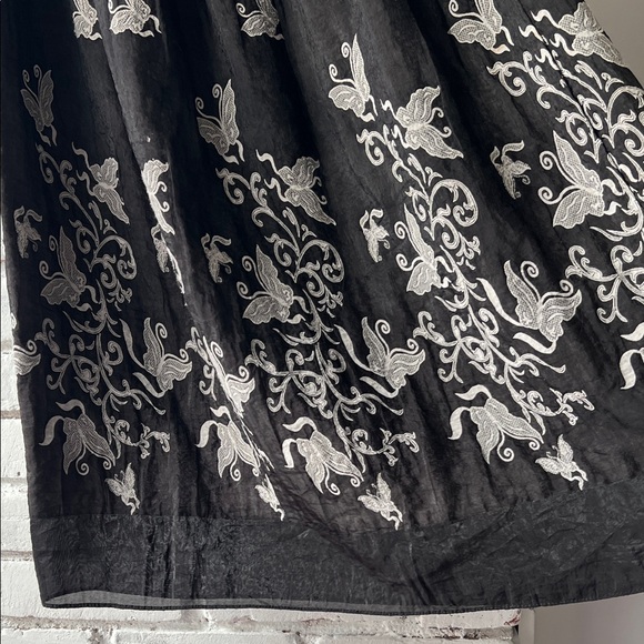 Lapis Black Maxi Skirt with White Embroidery - Picture 4 of 8